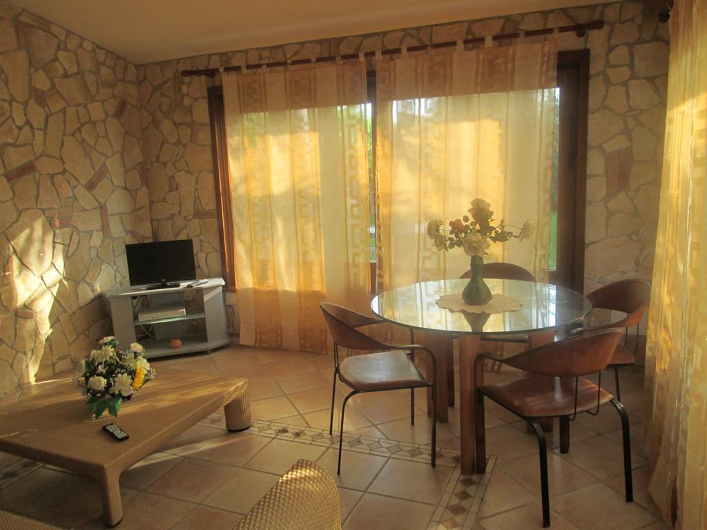 Complesso Turistico Ricettivo L'Oasi Del Golfo Di Salerno Apartment Battipaglia Ruang foto
